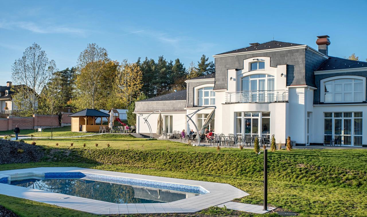 Rezidence Holsin Hotel Holsiny Bagian luar foto