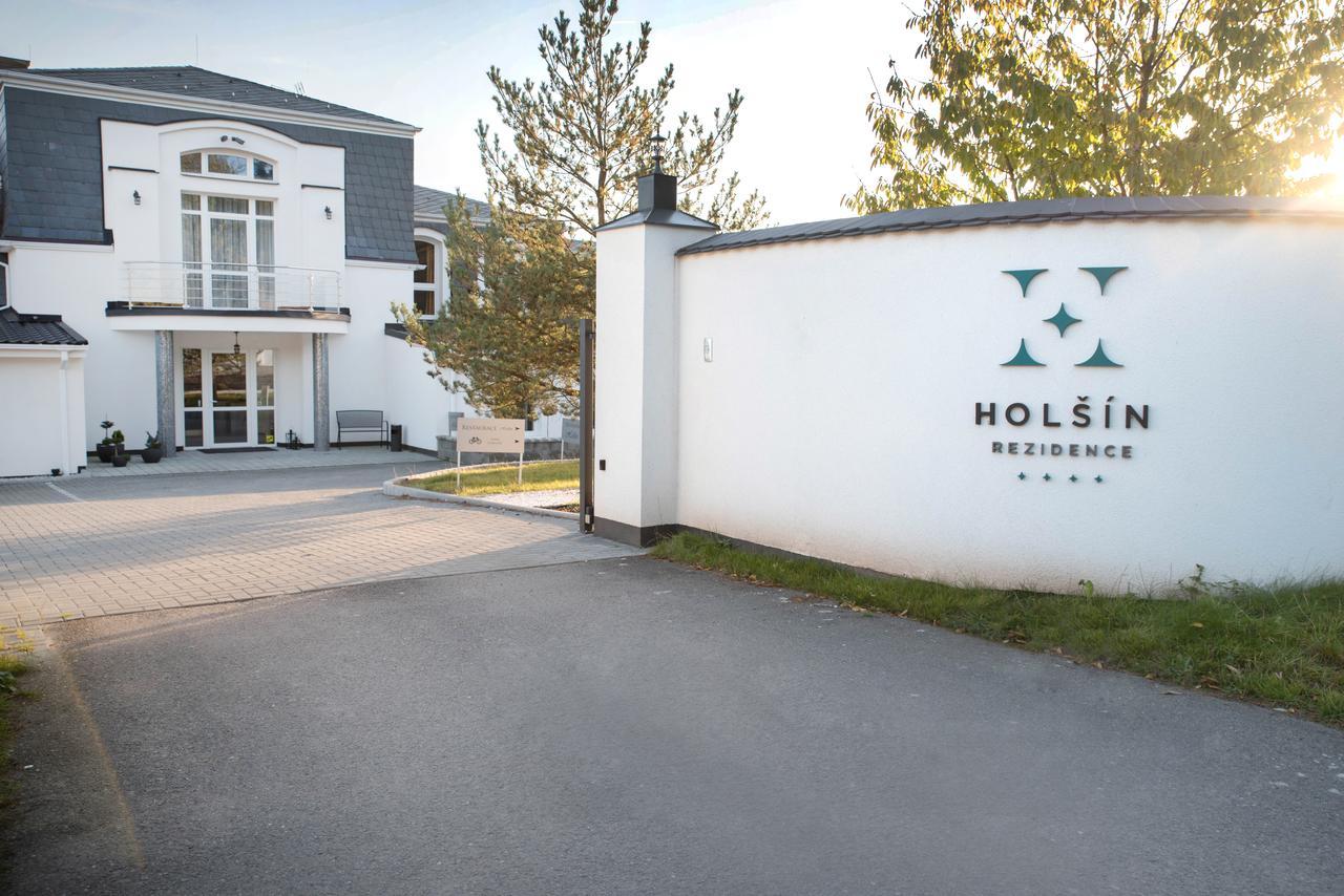 Rezidence Holsin Hotel Holsiny Bagian luar foto