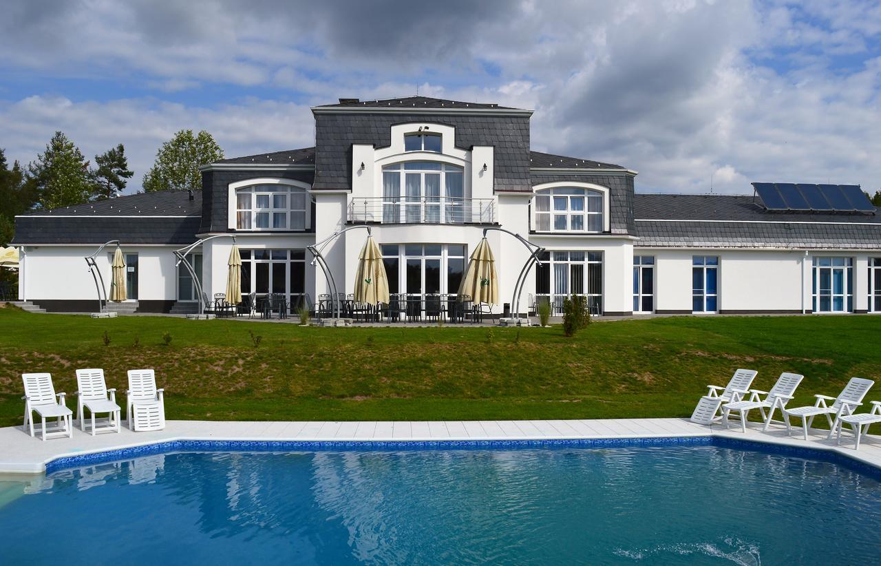 Rezidence Holsin Hotel Holsiny Bagian luar foto