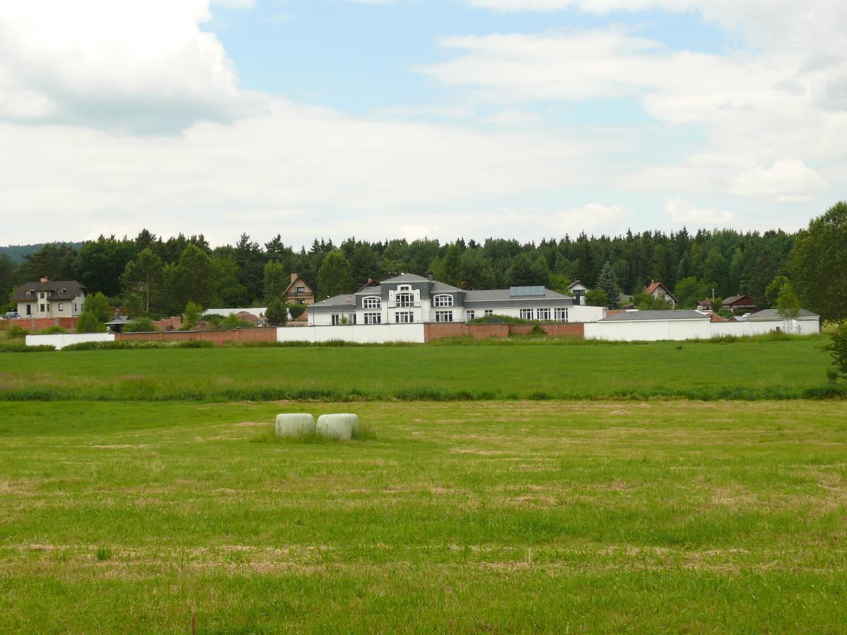 Rezidence Holsin Hotel Holsiny Bagian luar foto